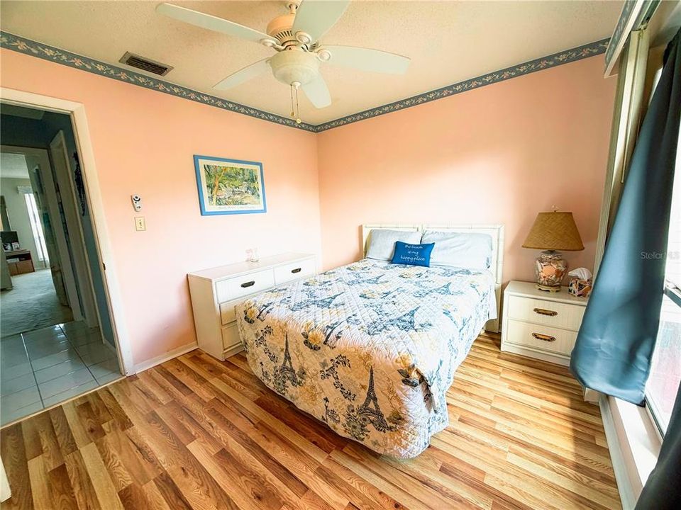 Activo con contrato: $149,000 (2 camas, 1 baños, 930 Pies cuadrados)