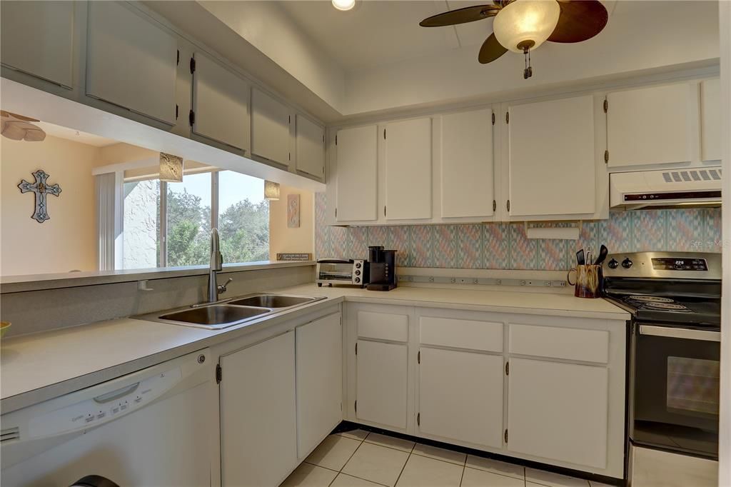 Activo con contrato: $149,000 (2 camas, 1 baños, 930 Pies cuadrados)
