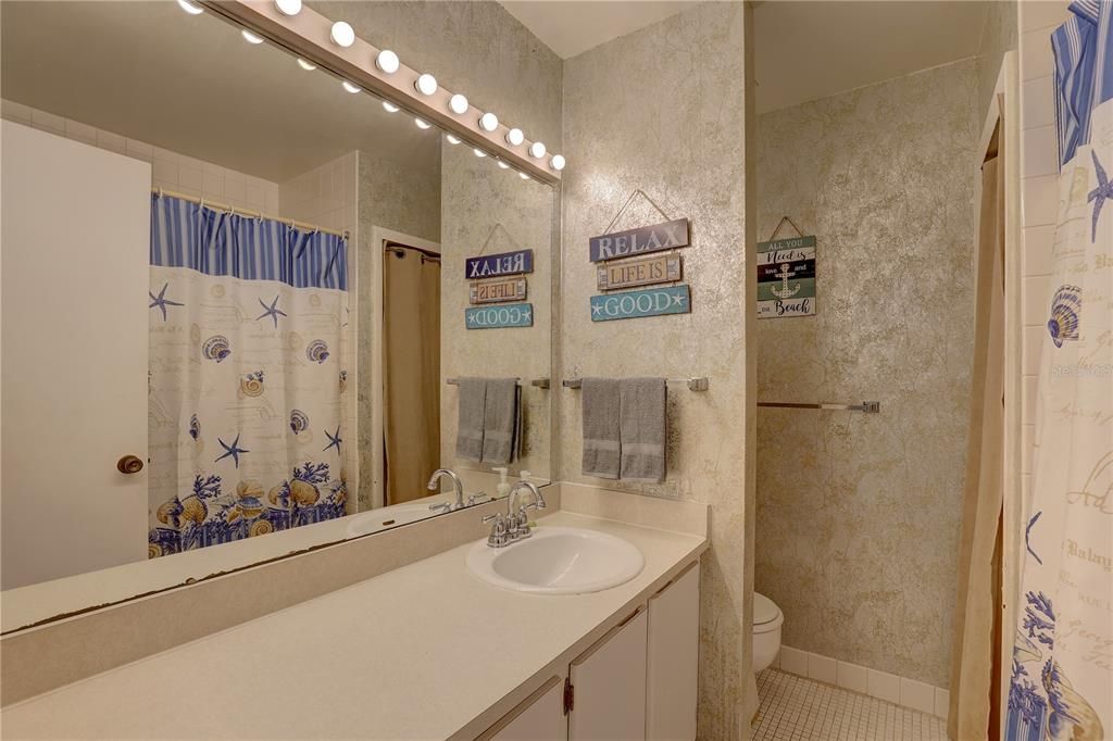 Activo con contrato: $149,000 (2 camas, 1 baños, 930 Pies cuadrados)
