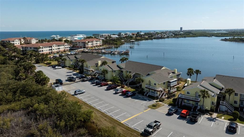 For Sale: $249,000 (2 beds, 2 baths, 1140 Square Feet)