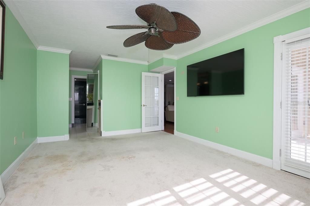 For Sale: $249,000 (2 beds, 2 baths, 1140 Square Feet)