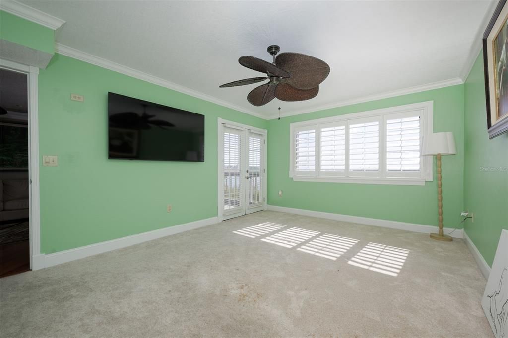 For Sale: $249,000 (2 beds, 2 baths, 1140 Square Feet)