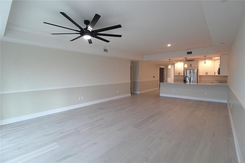 For Rent: $3,595 (3 beds, 2 baths, 1937 Square Feet)