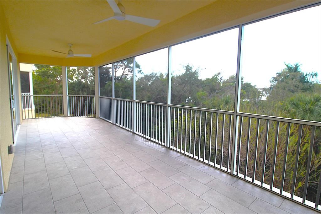 For Rent: $3,595 (3 beds, 2 baths, 1937 Square Feet)