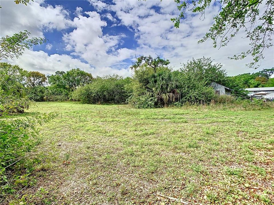 待售: $679,000 (4.73 acres)