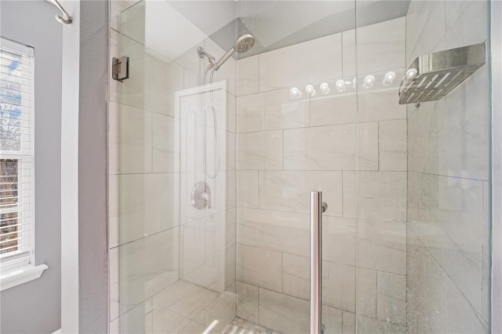 For Sale: $274,900 (3 beds, 2 baths, 1855 Square Feet)