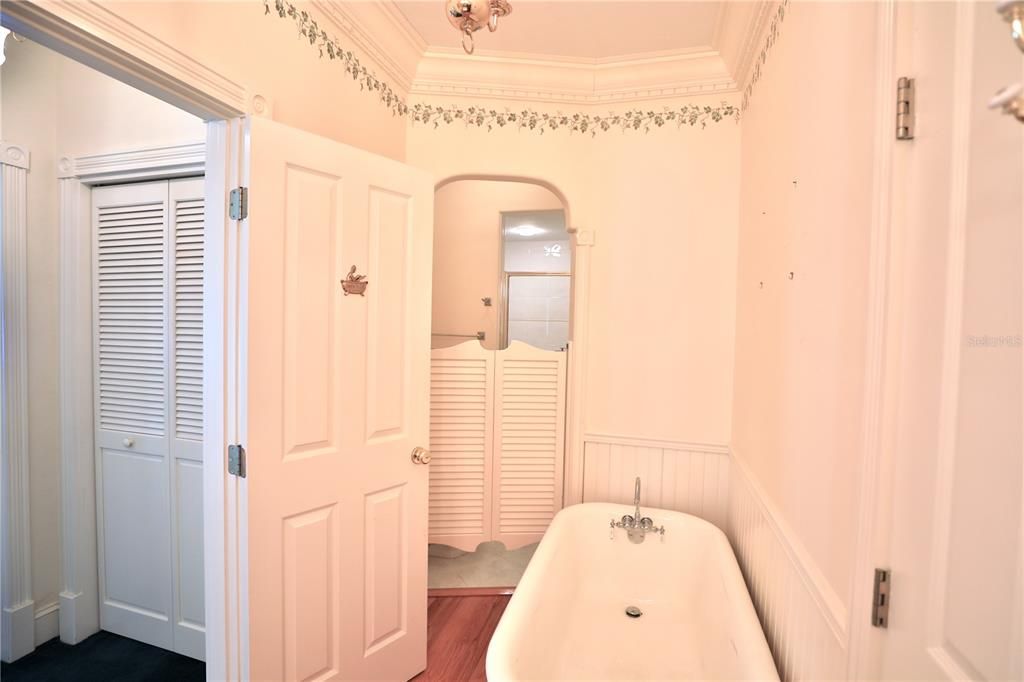 На продажу: $7,800,000 (5 спален, 3 ванн, 4546 Квадратных фут)
