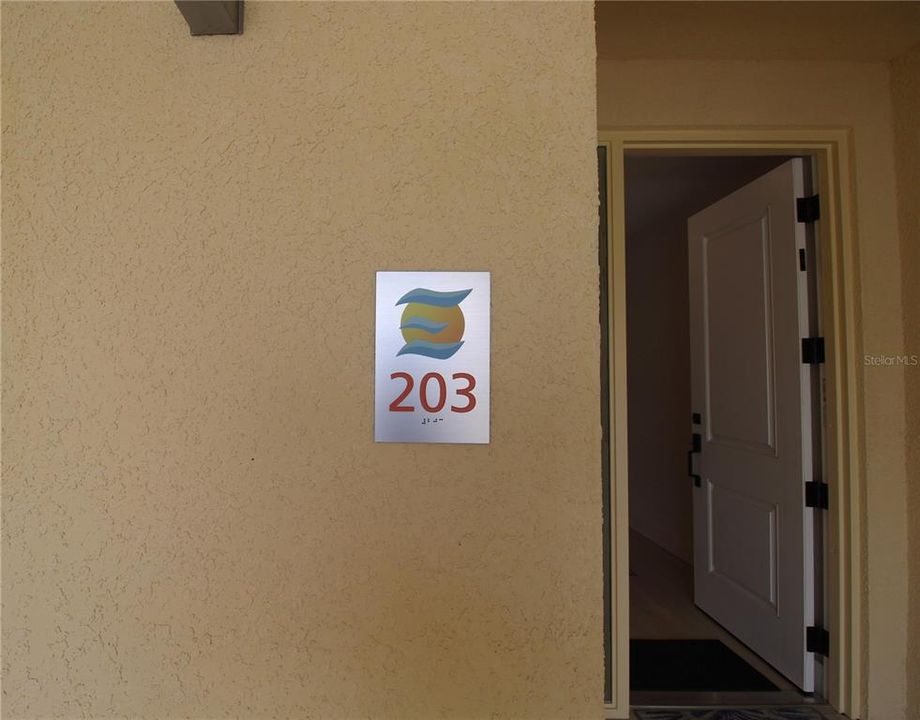 For Rent: $3,795 (3 beds, 2 baths, 1937 Square Feet)