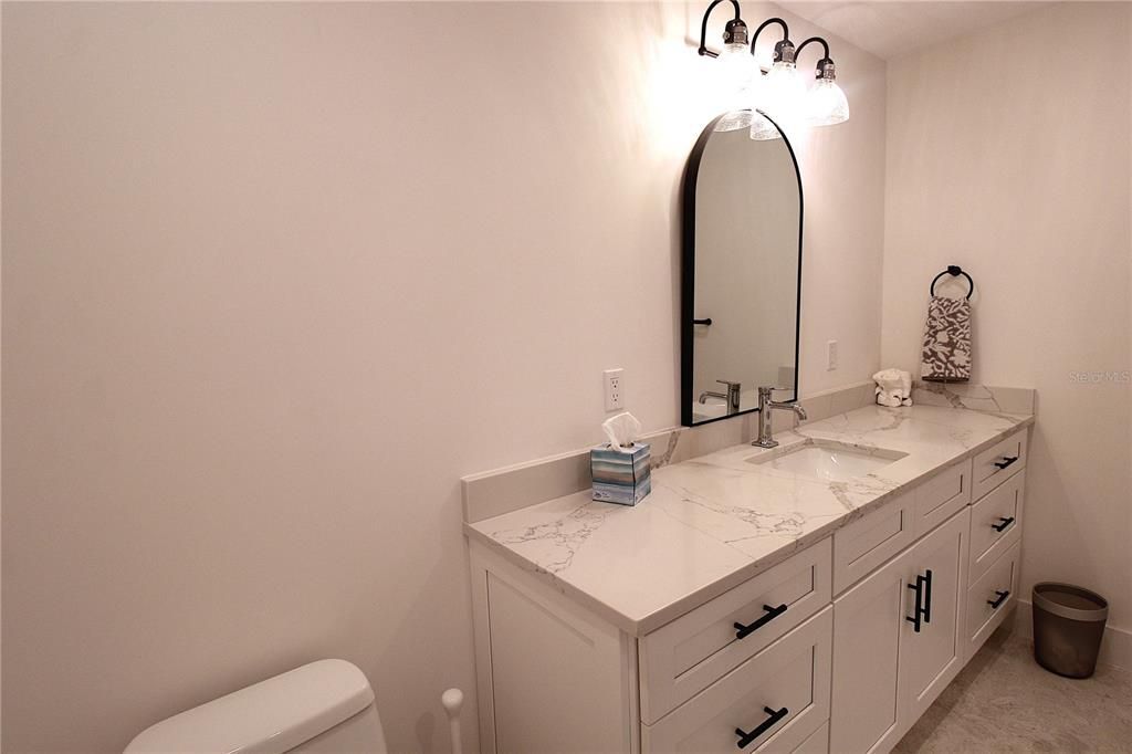 For Rent: $3,795 (3 beds, 2 baths, 1937 Square Feet)