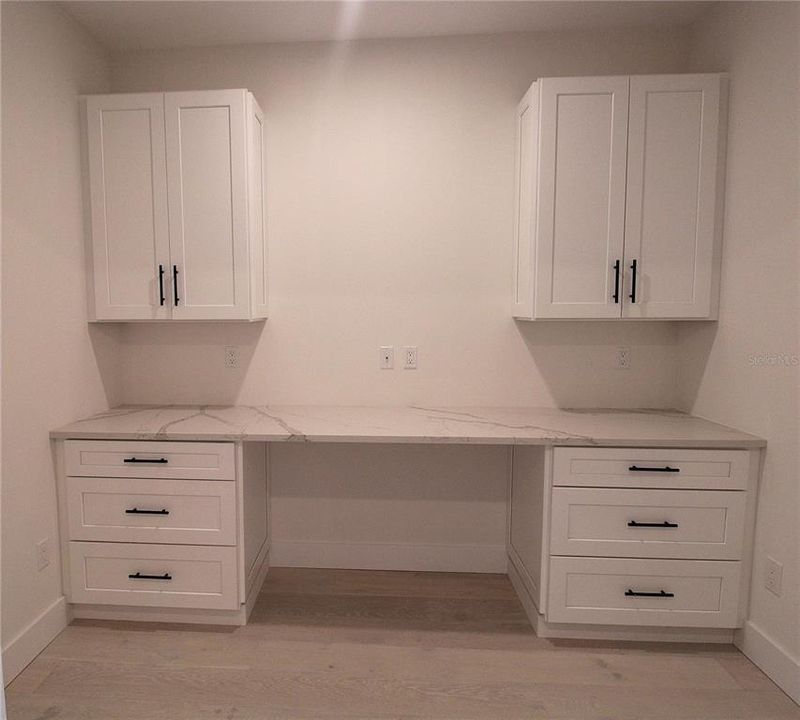 For Rent: $3,795 (3 beds, 2 baths, 1937 Square Feet)