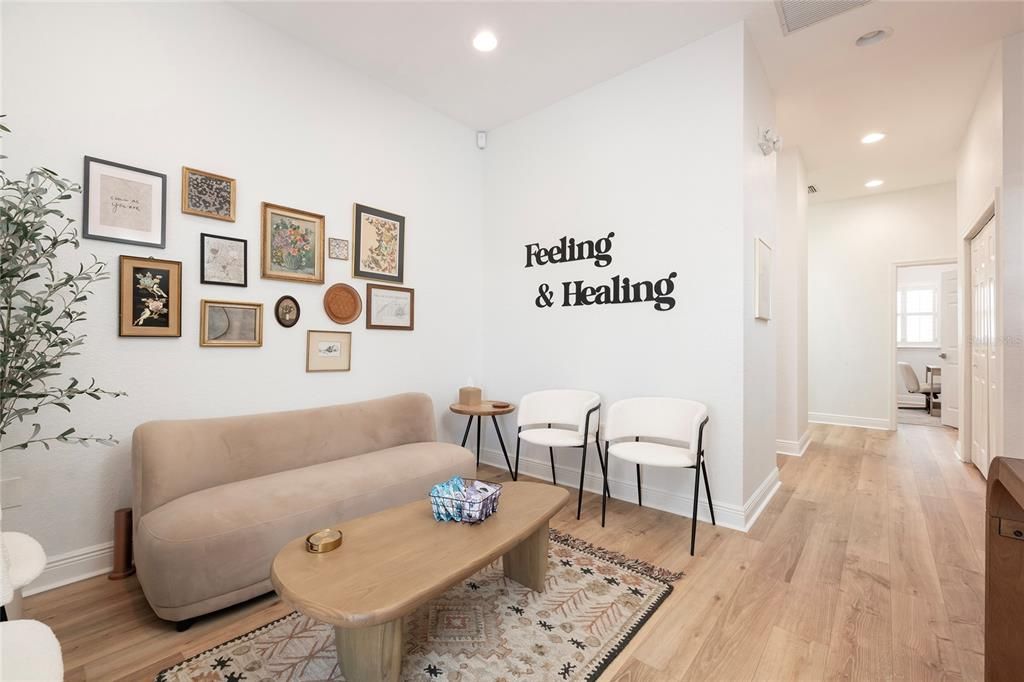 En Venta: $430,000 (0 camas, 0 baños, 1202 Pies cuadrados)