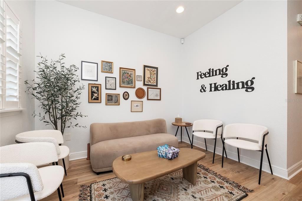 En Venta: $430,000 (0 camas, 0 baños, 1202 Pies cuadrados)