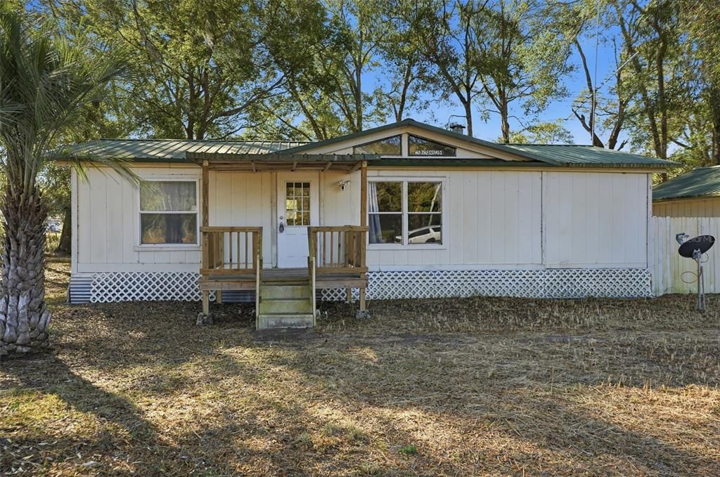 For Sale: $286,900 (3 beds, 2 baths, 1500 Square Feet)