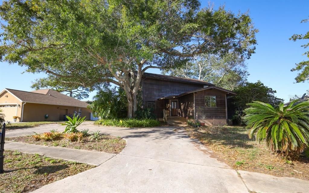 Activo con contrato: $340,000 (3 camas, 3 baños, 1868 Pies cuadrados)