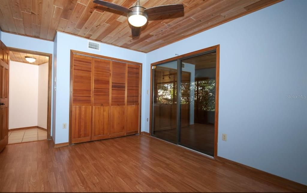 Activo con contrato: $340,000 (3 camas, 3 baños, 1868 Pies cuadrados)