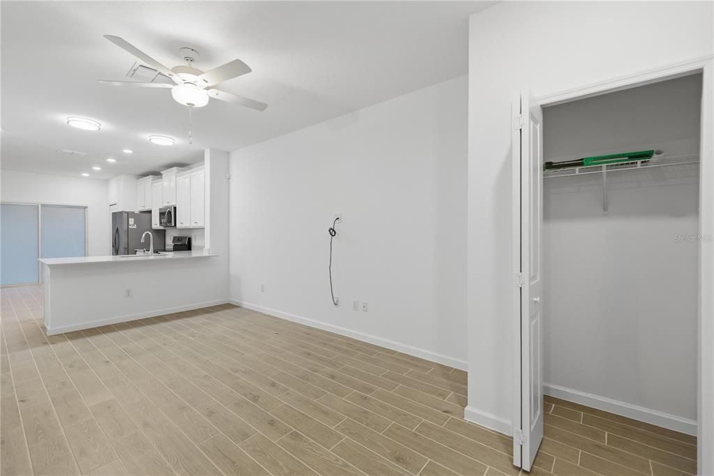 For Rent: $1,500 (2 beds, 2 baths, 1186 Square Feet)