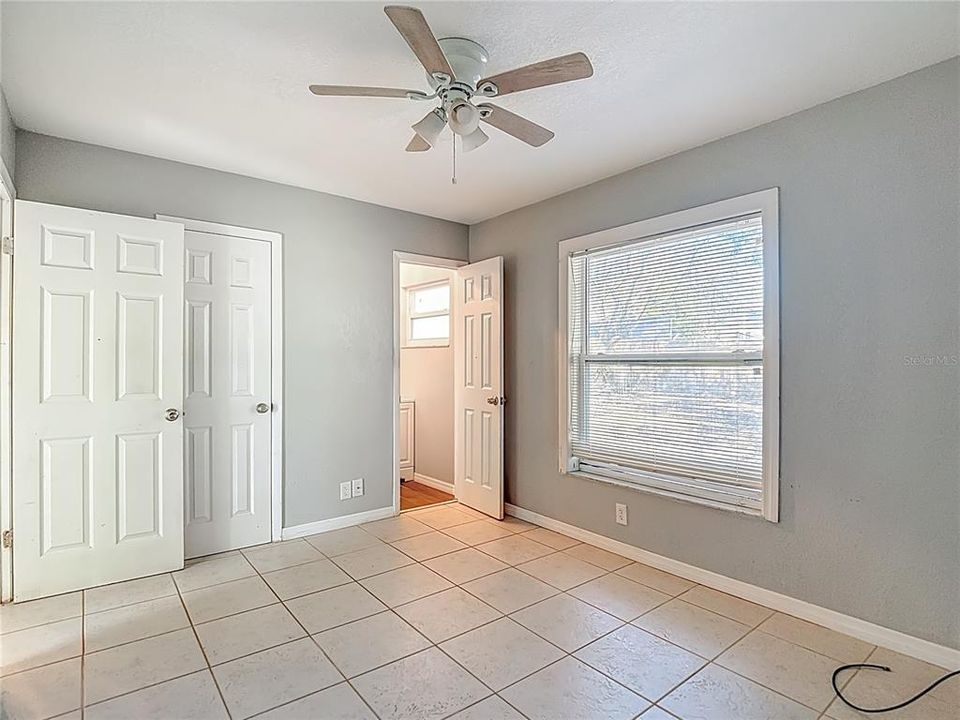 Activo con contrato: $144,900 (3 camas, 1 baños, 1099 Pies cuadrados)