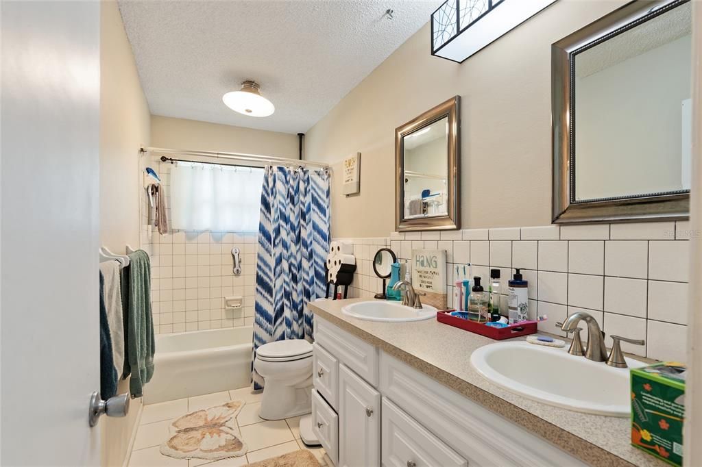 For Sale: $709,000 (4 beds, 2 baths, 2314 Square Feet)