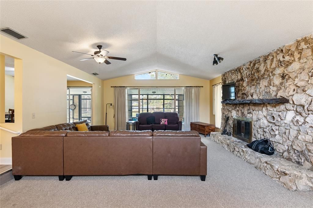 For Sale: $709,000 (4 beds, 2 baths, 2314 Square Feet)