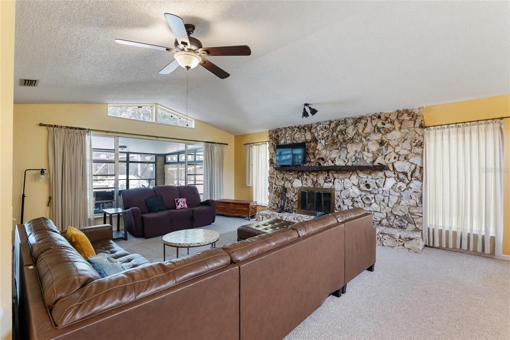 For Sale: $709,000 (4 beds, 2 baths, 2314 Square Feet)