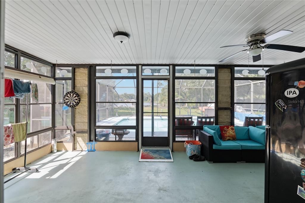 For Sale: $709,000 (4 beds, 2 baths, 2314 Square Feet)