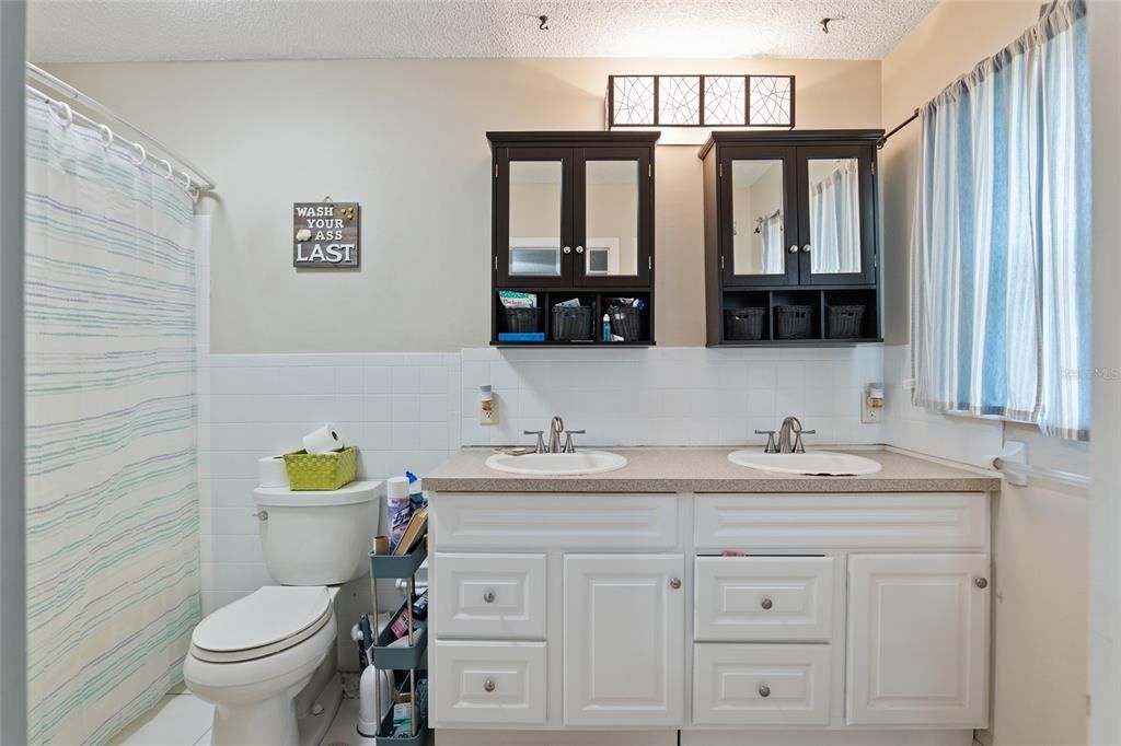 For Sale: $709,000 (4 beds, 2 baths, 2314 Square Feet)