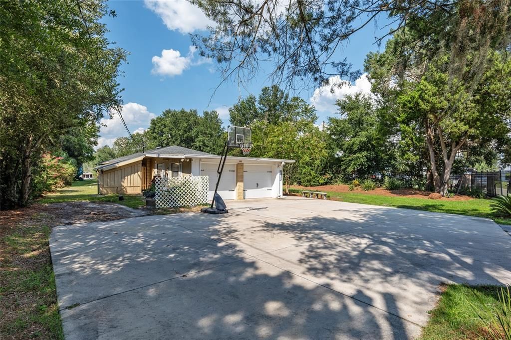 For Sale: $709,000 (4 beds, 2 baths, 2314 Square Feet)