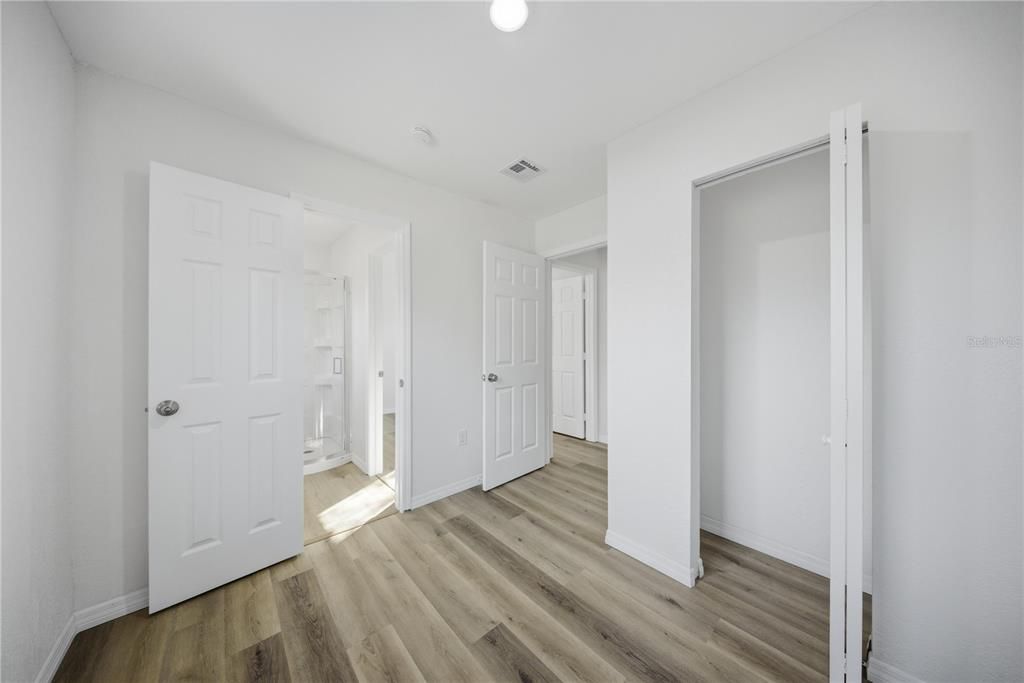 Active With Contract: $164,900 (3 beds, 2 baths, 840 Square Feet)