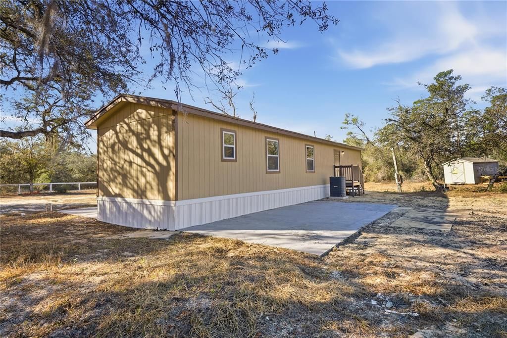 Active With Contract: $164,900 (3 beds, 2 baths, 840 Square Feet)