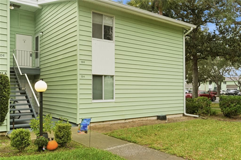 Activo con contrato: $89,000 (2 camas, 1 baños, 1054 Pies cuadrados)