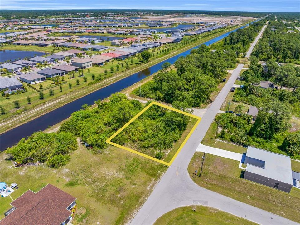待售: $23,000 (0.25 acres)