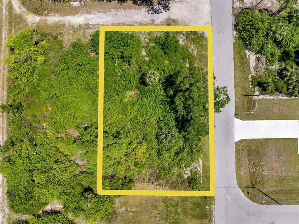 待售: $23,000 (0.25 acres)