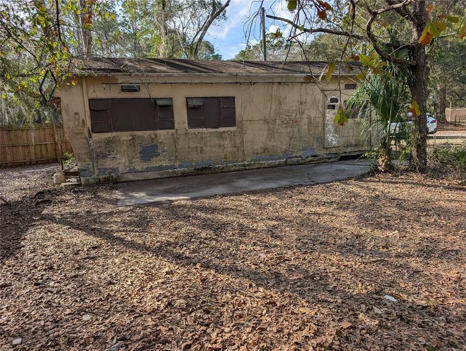For Sale: $30,000 (1 beds, 1 baths, 532 Square Feet)