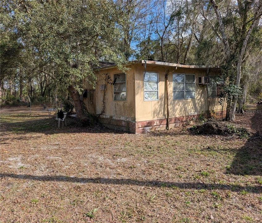 For Sale: $30,000 (1 beds, 1 baths, 532 Square Feet)