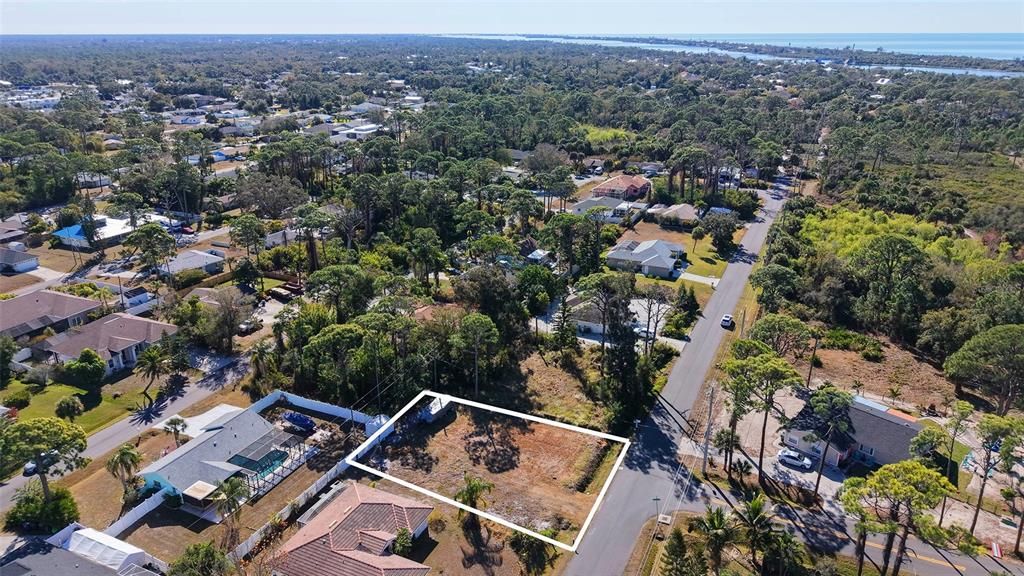 En Venta: $105,000 (0.18 acres)