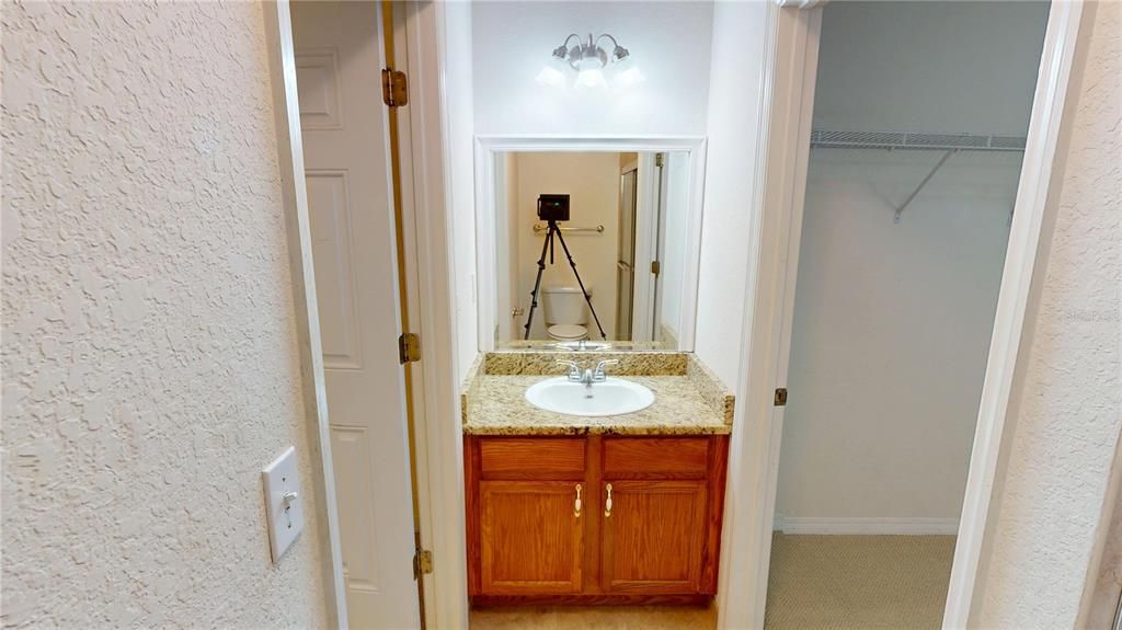 For Sale: $139,900 (2 beds, 2 baths, 1050 Square Feet)