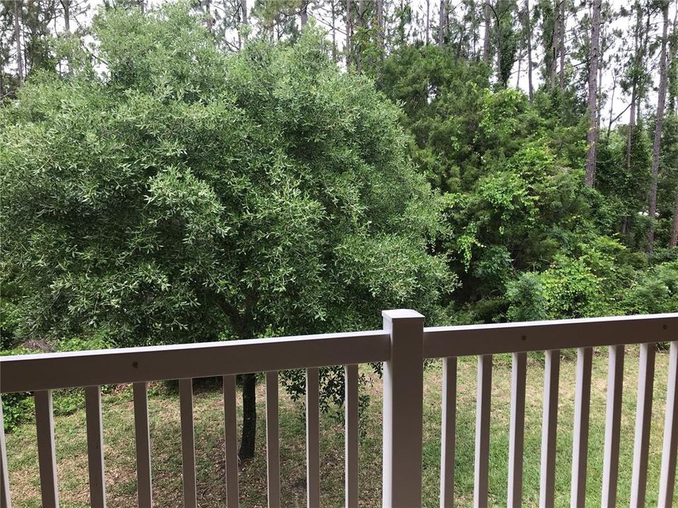 For Sale: $139,900 (2 beds, 2 baths, 1050 Square Feet)