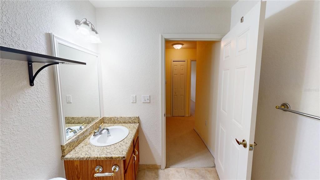 For Sale: $139,900 (2 beds, 2 baths, 1050 Square Feet)