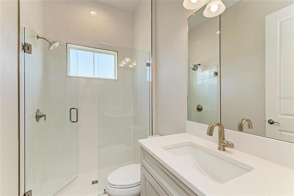 En Venta: $919,990 (4 camas, 4 baños, 3124 Pies cuadrados)