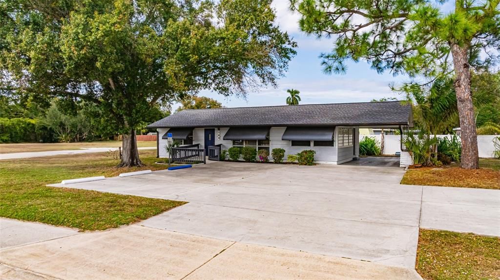 For Sale: $499,000 (0 beds, 0 baths, 1104 Square Feet)