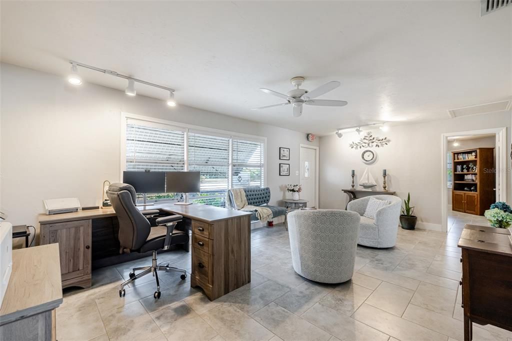 For Sale: $499,000 (0 beds, 0 baths, 1104 Square Feet)