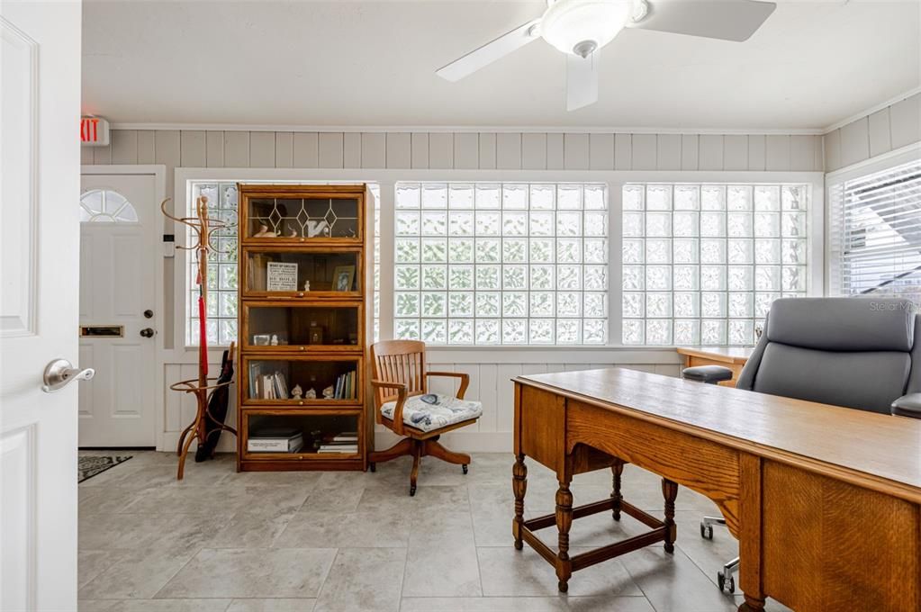 For Sale: $499,000 (0 beds, 0 baths, 1104 Square Feet)
