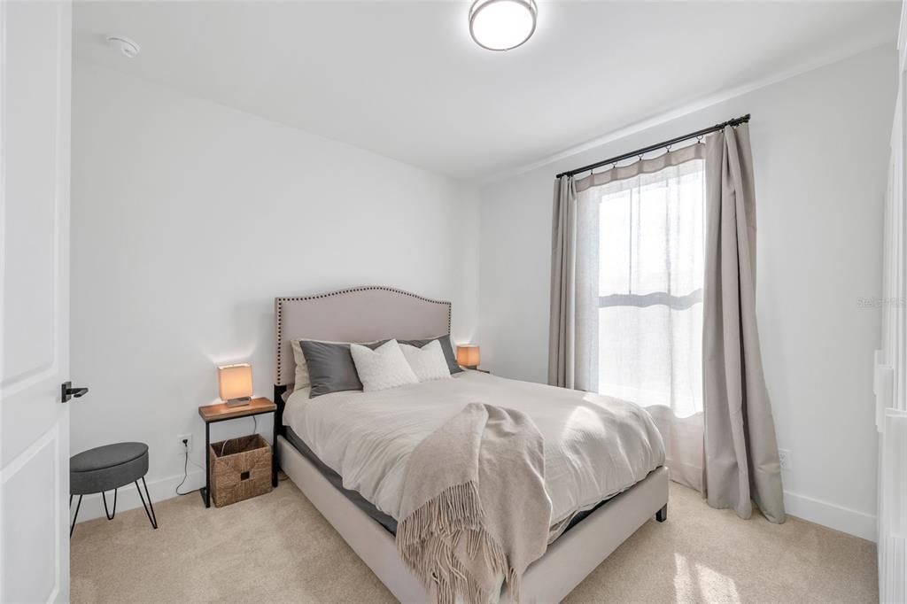 For Sale: $1,725,000 (5 beds, 4 baths, 3784 Square Feet)