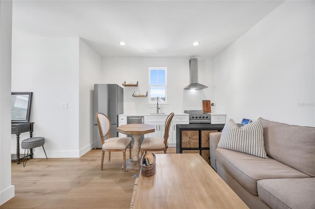 For Sale: $1,725,000 (5 beds, 4 baths, 3784 Square Feet)