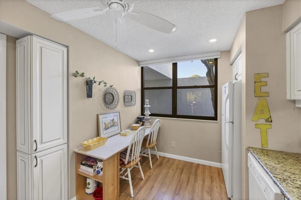Active With Contract: $699,000 (2 beds, 2 baths, 1601 Square Feet)