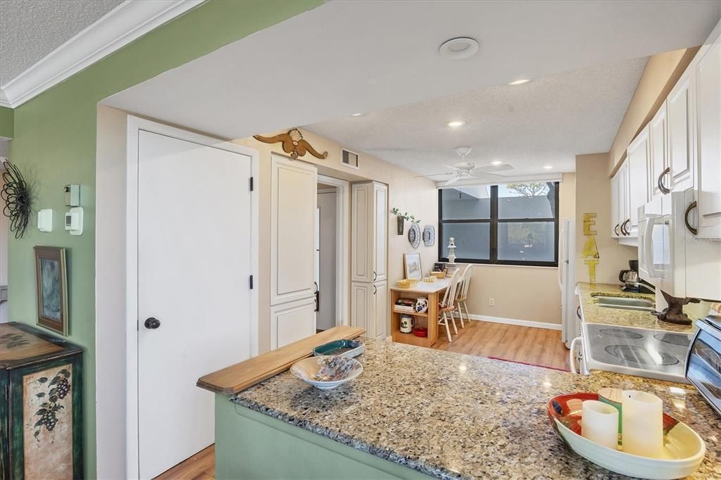 Active With Contract: $699,000 (2 beds, 2 baths, 1601 Square Feet)