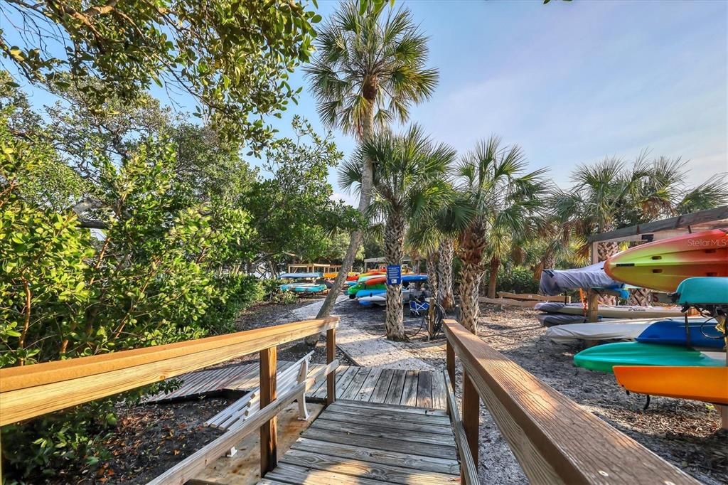 Active With Contract: $699,000 (2 beds, 2 baths, 1601 Square Feet)