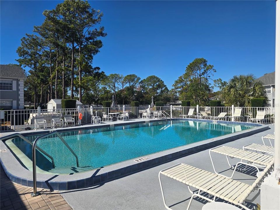 Active With Contract: $139,000 (2 beds, 2 baths, 1103 Square Feet)