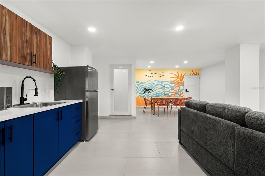 На продажу: $319,000 (1 спален, 1 ванн, 799 Квадратных фут)