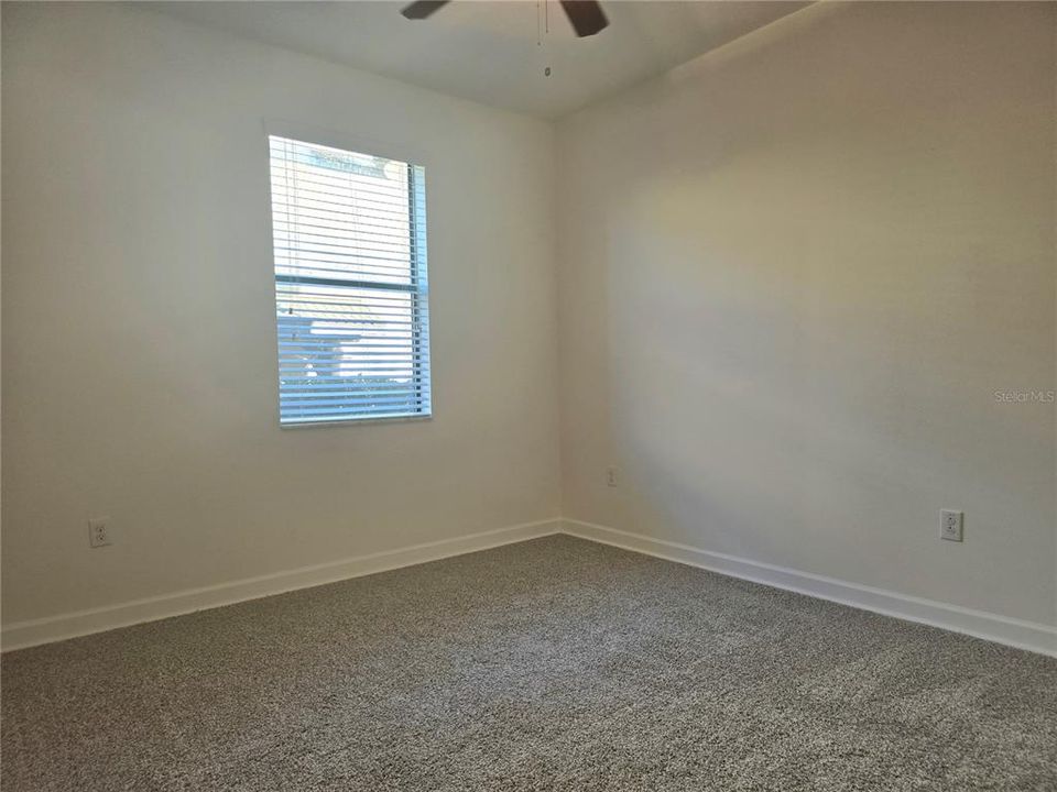 Active With Contract: $220,000 (2 beds, 2 baths, 1409 Square Feet)